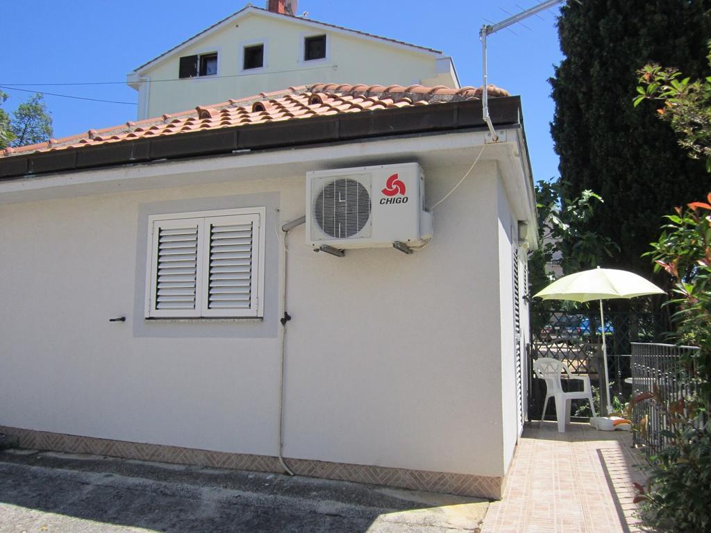 Apartments Antonia Malinska Quarto foto
